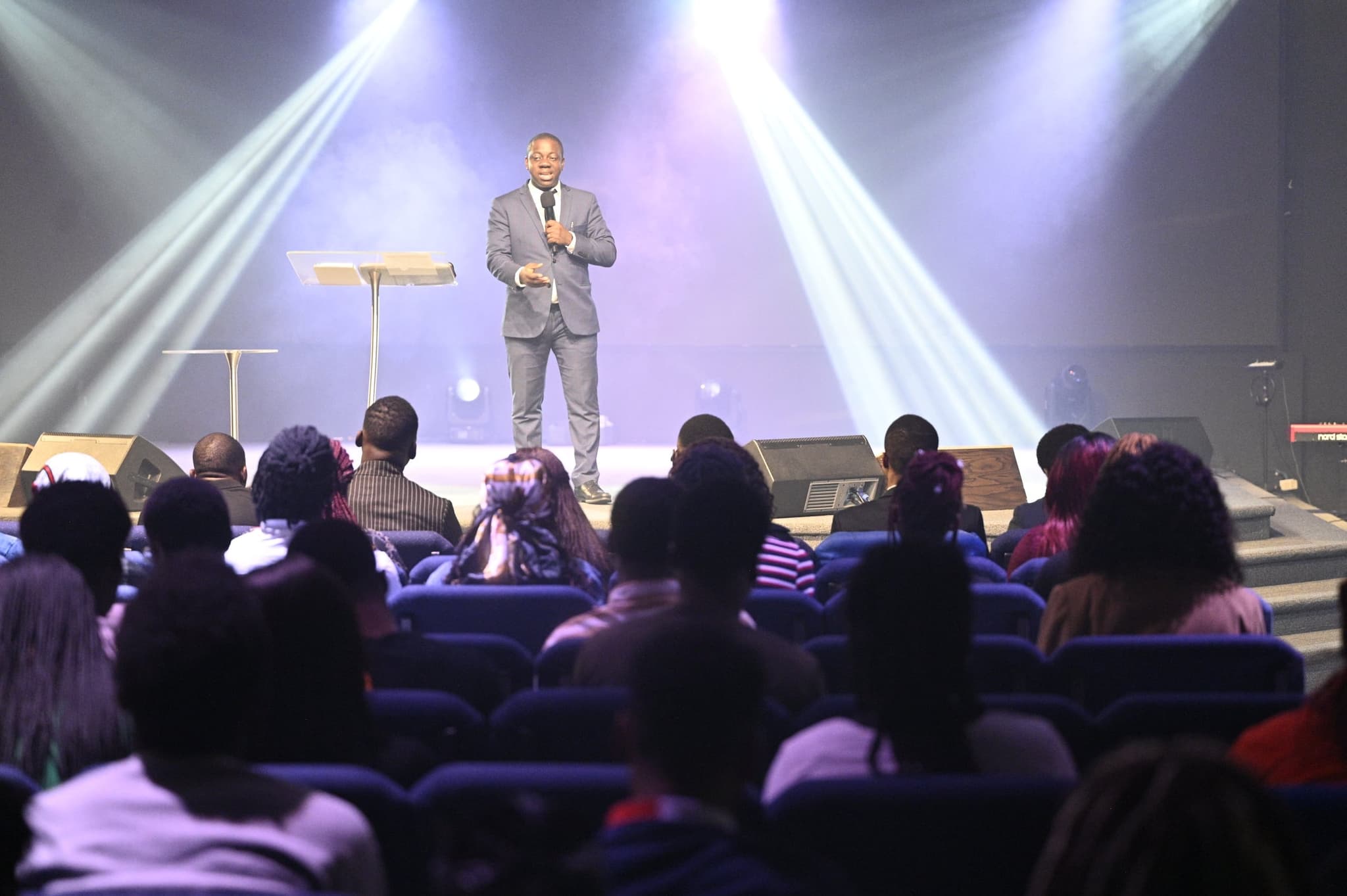Youth Alive worship service